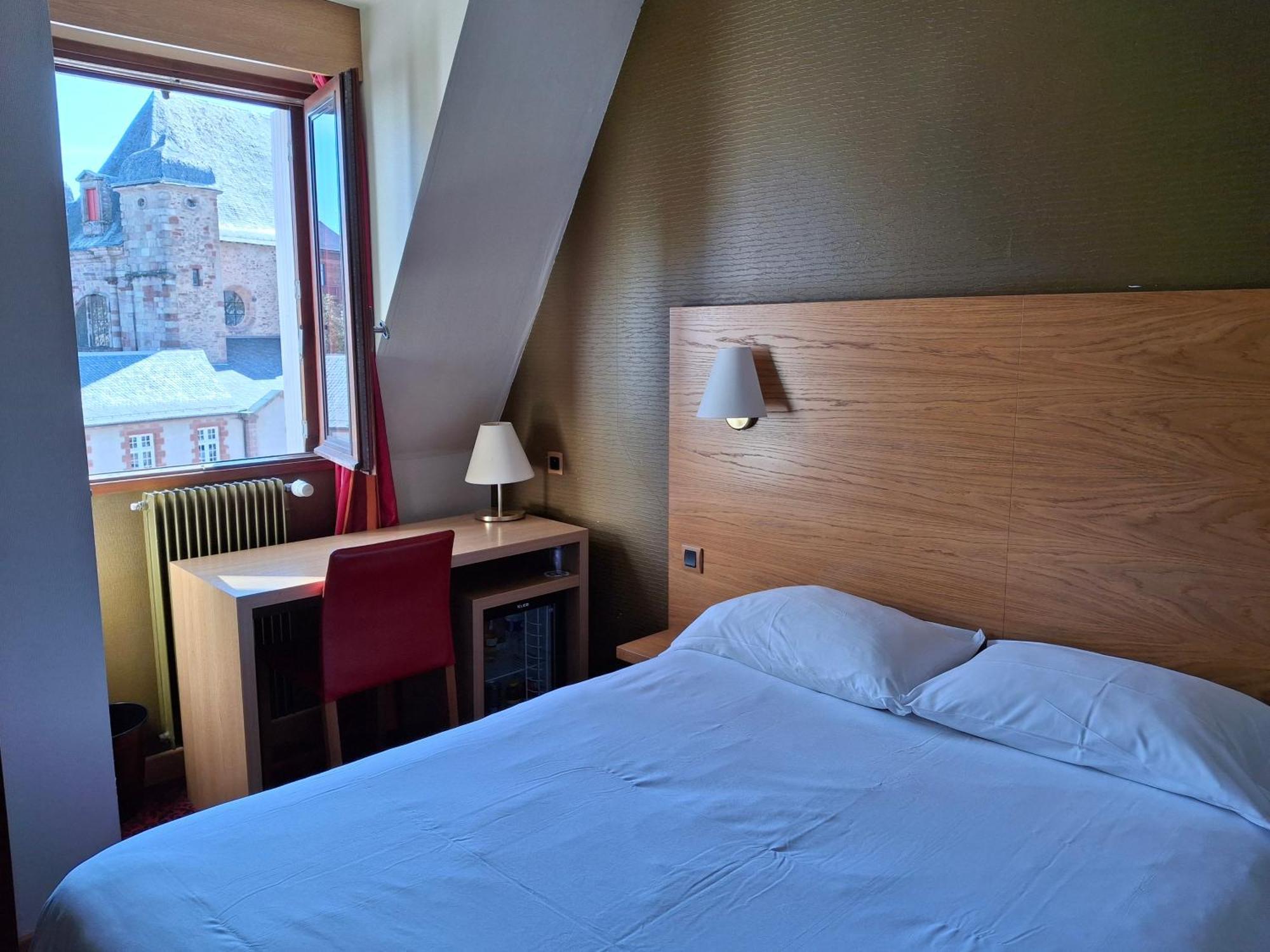 Hotel Tour Maje Родез Екстер'єр фото