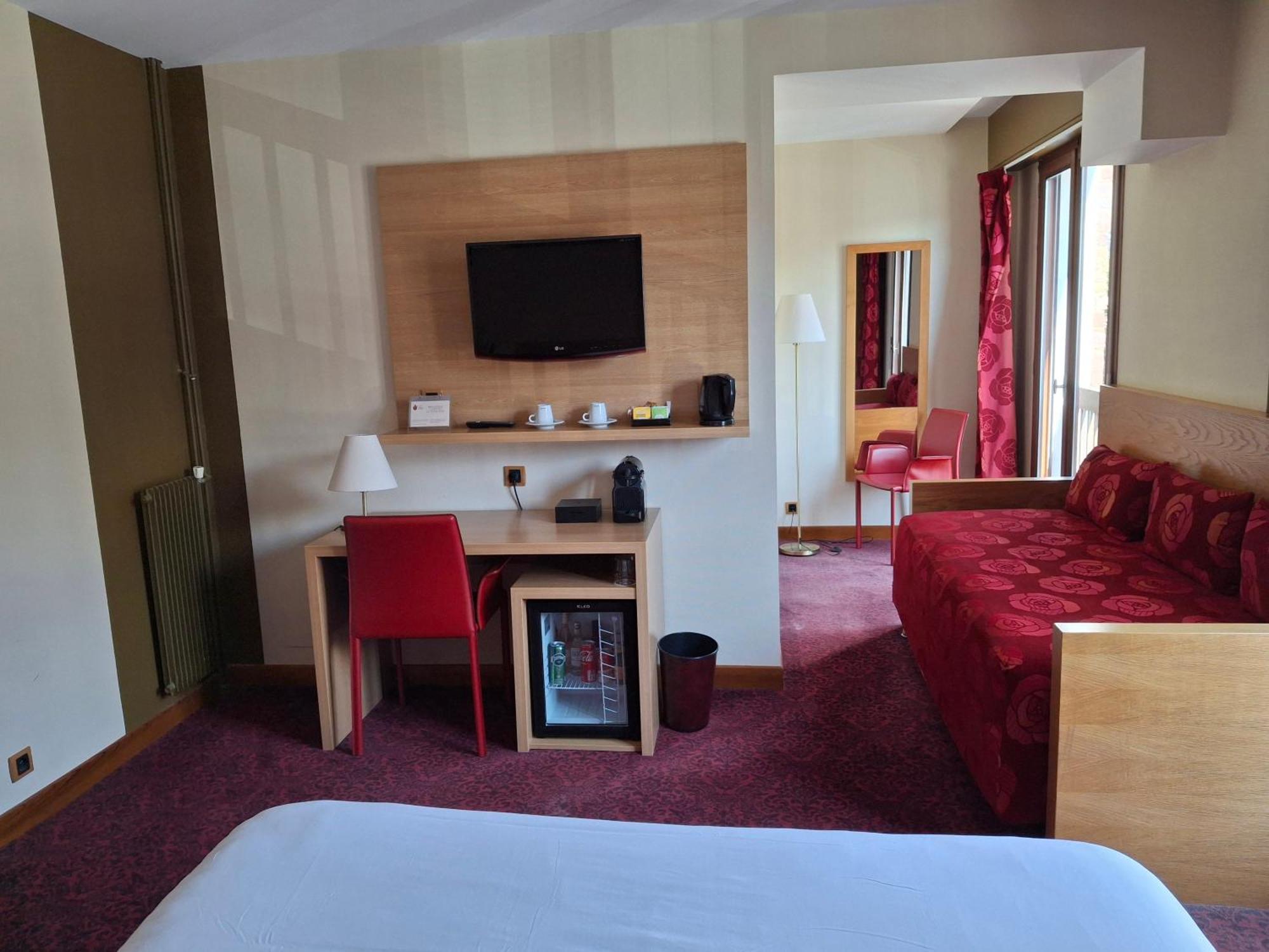 Hotel Tour Maje Родез Екстер'єр фото