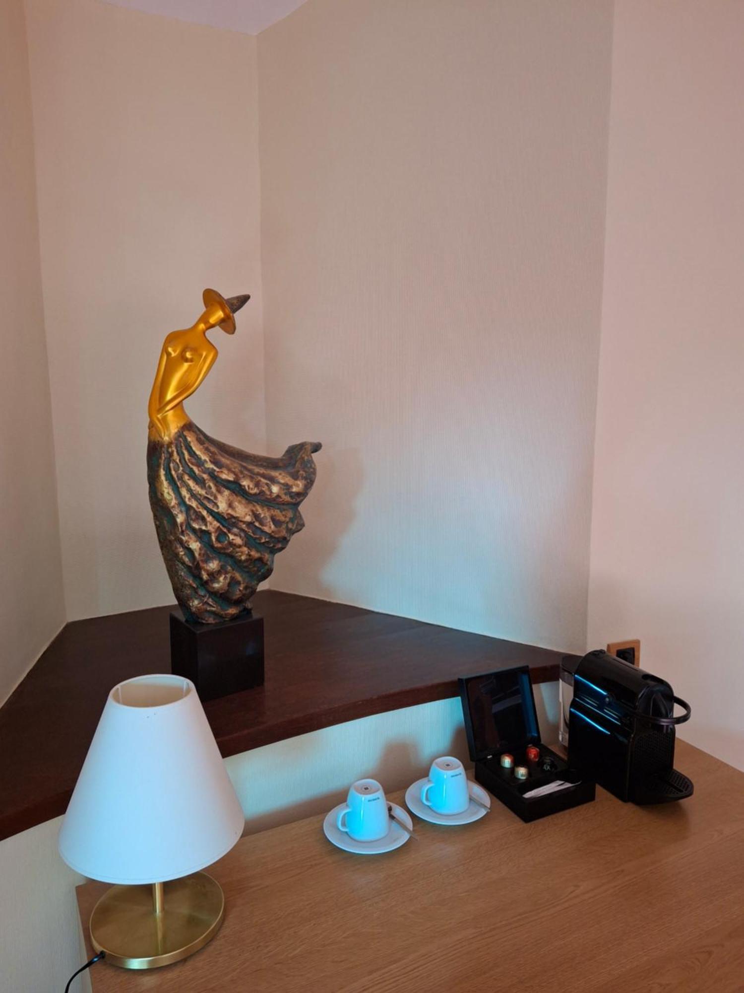 Hotel Tour Maje Родез Екстер'єр фото