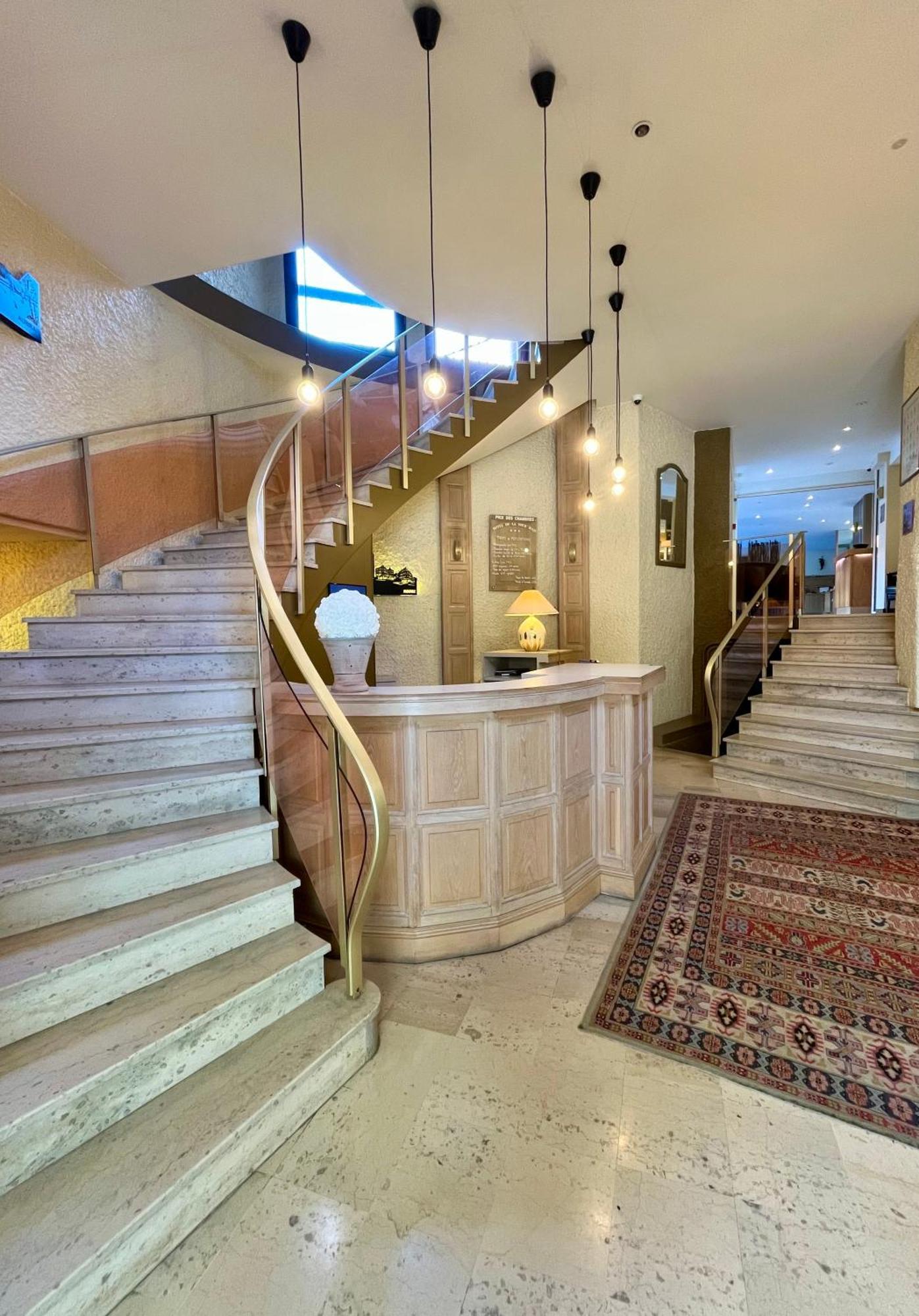 Hotel Tour Maje Родез Екстер'єр фото